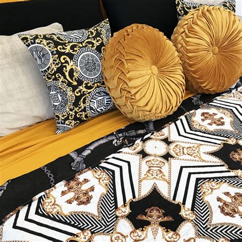 cuscini arredo versace|Versace Home Collection .